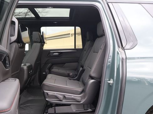 New 2026 Chevrolet Suburban RST w/ Advanced Technology Package AWD/4WD image 39