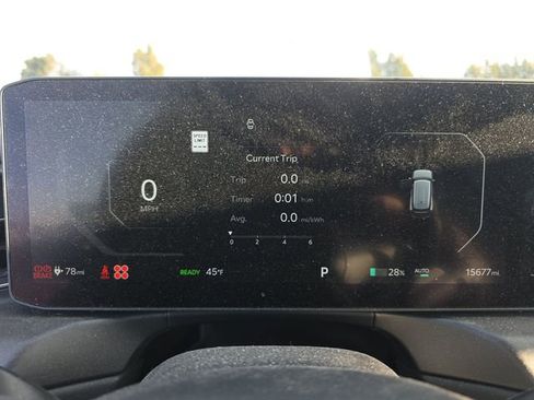 Used 2024 Kia EV9 Land image 16