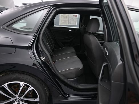 Used 2025 Volkswagen Jetta Sport FWD image 25