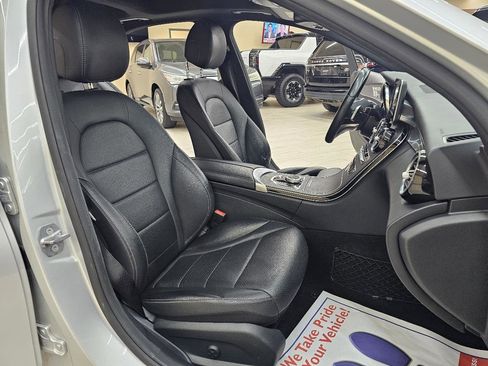 Used 2018 Mercedes-Benz C 300 Sedan image 19
