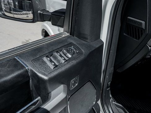 Used 2020 Ford F150 Platinum w/ Equipment Group 701A Luxury AWD/4WD image 24