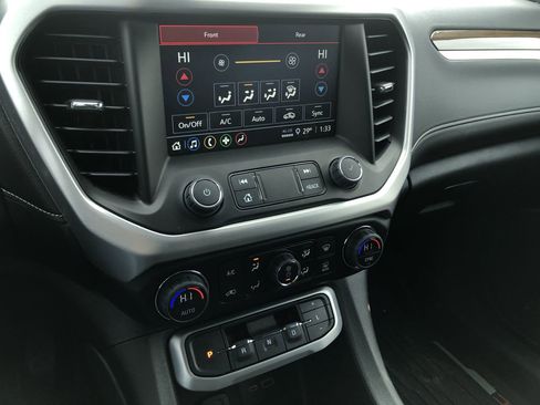 Used 2023 GMC Acadia SLE w/ Driver Convenience Package image 23