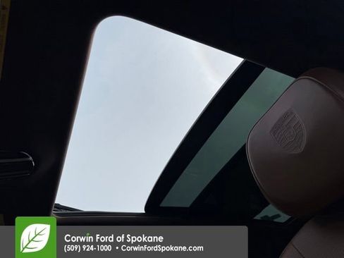 Used 2021 Porsche Cayenne S w/ Premium Package Plus AWD/4WD image 35