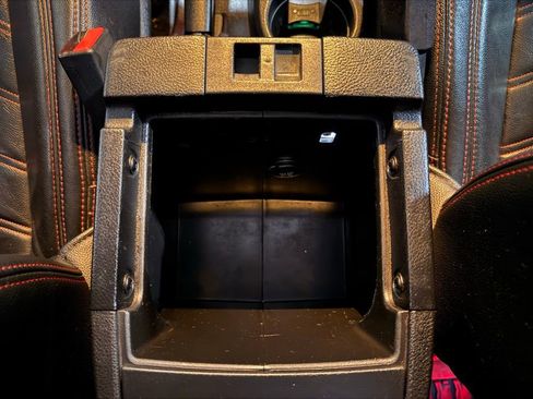 Used 2016 Jeep Wrangler Unlimited Sahara w/ Connectivity Group image 25