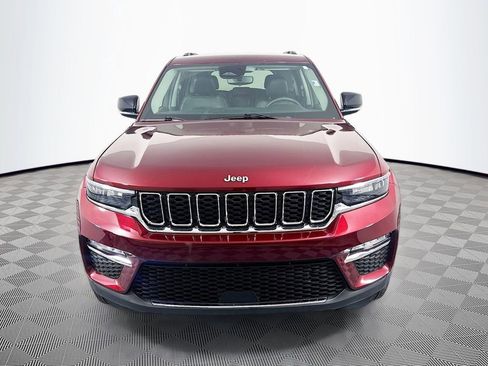 Used 2023 Jeep Grand Cherokee Limited AWD/4WD image 2