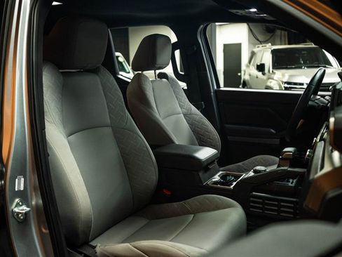 Used 2024 Toyota Tacoma SR5 w/ SR5 Upgrade Package image 13