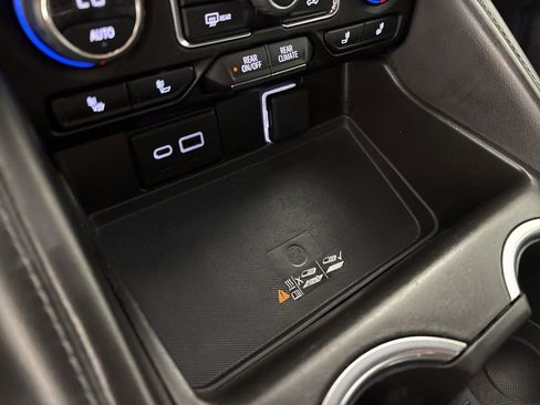 Used 2023 Chevrolet Tahoe LT image 46