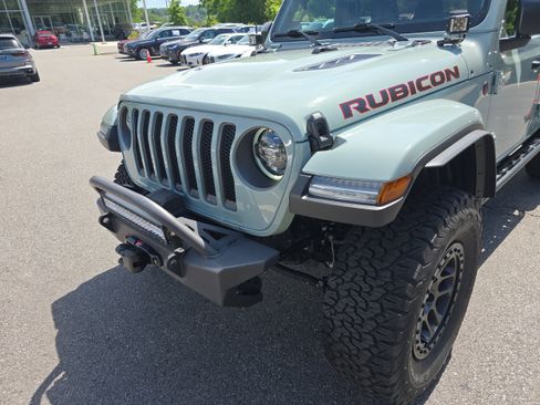 Used 2023 Jeep Wrangler Unlimited Rubicon w/ Xtreme 35 Tire Package AWD/4WD image 9