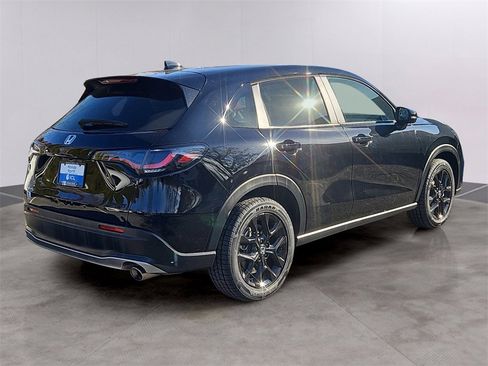 Certified 2023 Honda HR-V Sport image 4