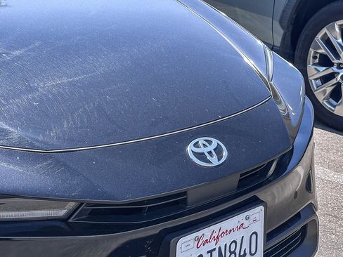Used 2025 Toyota Prius LE AWD/4WD image 6