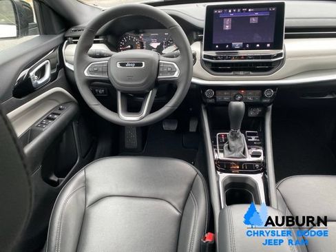 Used 2026 Jeep Compass Limited AWD/4WD image 28