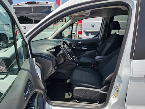 Used 2019 Ford Transit Connect XLT image 24