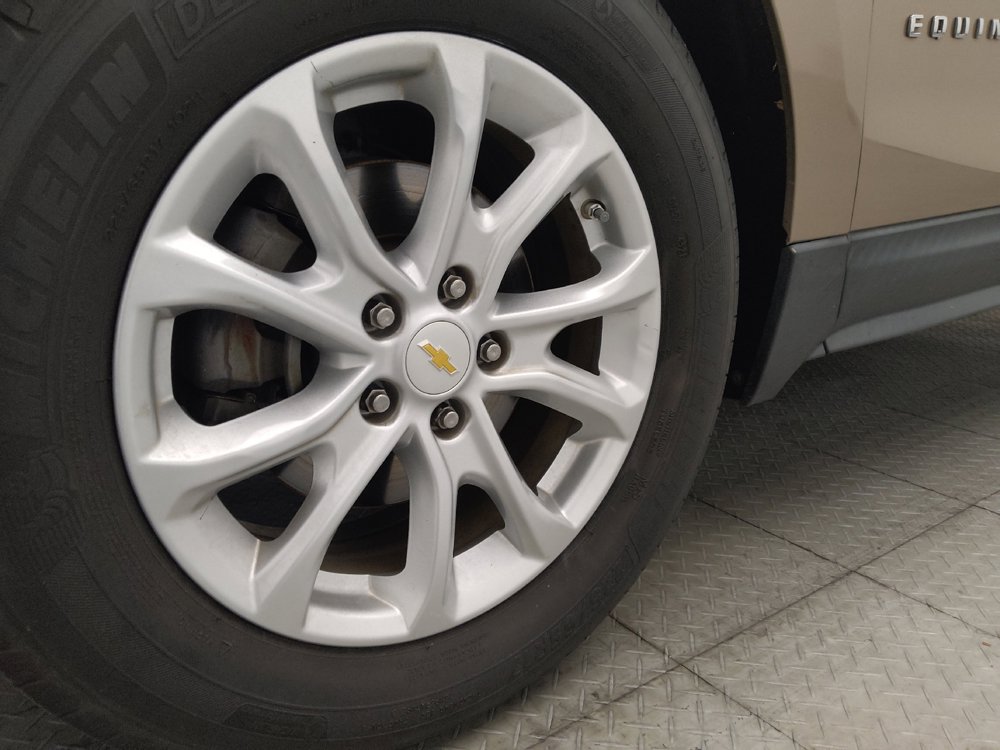 Used 2019 Chevrolet Equinox LS FWD image 31