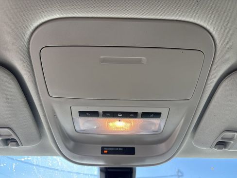 Used 2018 GMC Canyon SLT w/ Trailering Package image 24