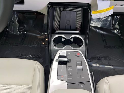 Used 2026 BMW X1 xDrive28i w/ Convenience Package image 11