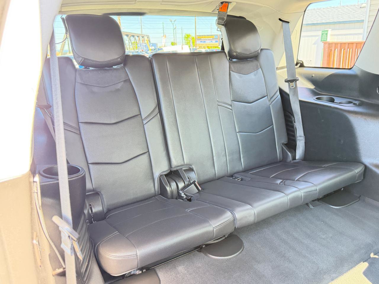 Used 2018 Cadillac Escalade Luxury AWD/4WD image 42