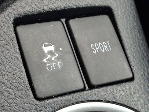 Used 2017 Toyota Corolla XSE image 26