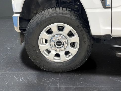 Used 2024 Ford F250 XLT image 35