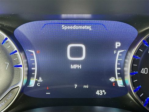 New 2026 Chrysler Pacifica Pinnacle image 11