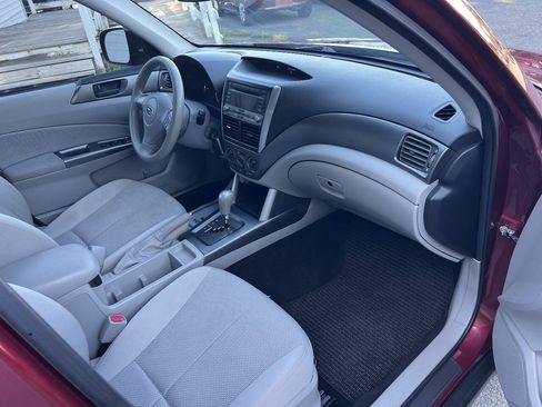 Used 2011 Subaru Forester 2.5X w/ Alloy Wheel Value Pkg AWD/4WD image 19