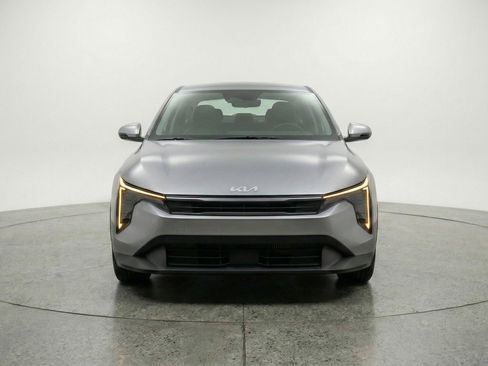 Used 2025 Kia K4 LXS image 2