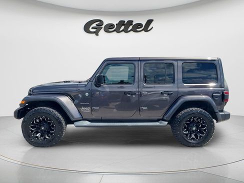 Used 2018 Jeep Wrangler Unlimited Sahara w/ LED Lighting Group AWD/4WD image 8