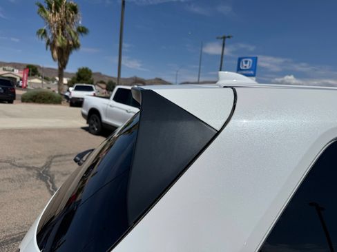 Certified 2025 Honda Pilot EX-L image 6