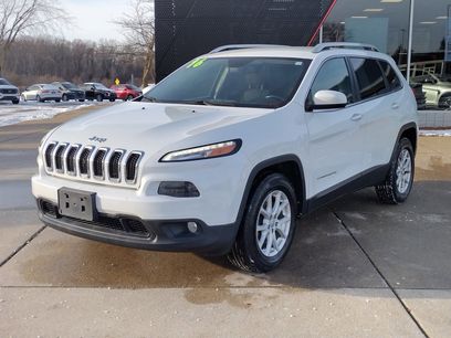 Used 2016 Jeep Cherokee Latitude w/ Comfort & Convenience Group