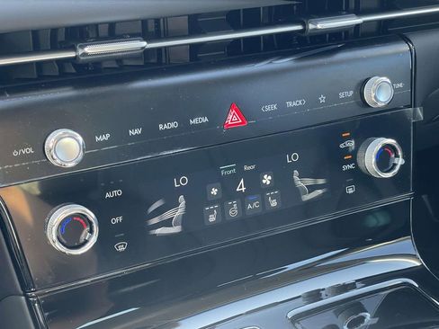 New 2026 Genesis G80 2.5T image 16