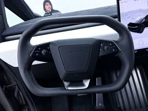 Used 2024 Tesla Cybertruck Cyberbeast AWD/4WD image 26
