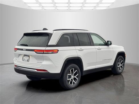 New 2025 Jeep Grand Cherokee Limited image 5