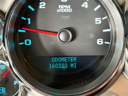 Used 2007 Chevrolet Silverado 2500 LT w/ Snow Plow Prep Package image 13