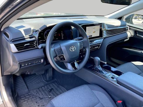 Used 2026 Toyota Camry LE FWD image 17