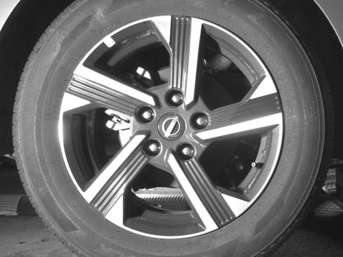 Used 2025 Nissan Sentra SV FWD image 18