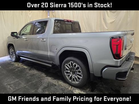 New 2026 GMC Sierra 1500 Denali Ultimate w/ LPO, Black Badging Package AWD/4WD image 11