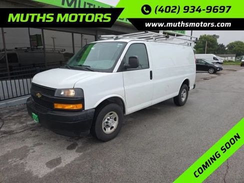 Used 2020 Chevrolet Express 3500 w/ Driver Convenience Package RWD image 1