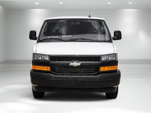 Used 2023 Chevrolet Express 2500 Extended w/ Driver Convenience Package RWD image 4