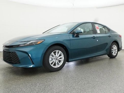 New 2026 Toyota Camry LE image 17