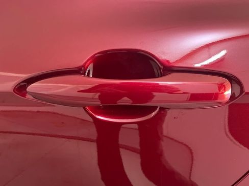 Used 2018 Toyota Camry LE image 42