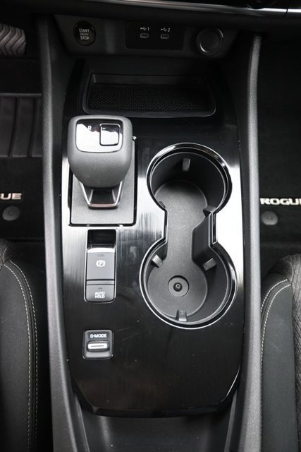 Used 2026 Nissan Rogue SV FWD image 20
