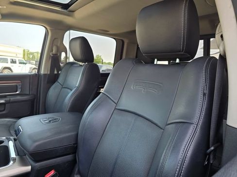 Used 2018 RAM 1500 Laramie w/ Convenience Group AWD/4WD image 6