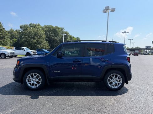 Used 2019 Jeep Renegade Latitude FWD image 4