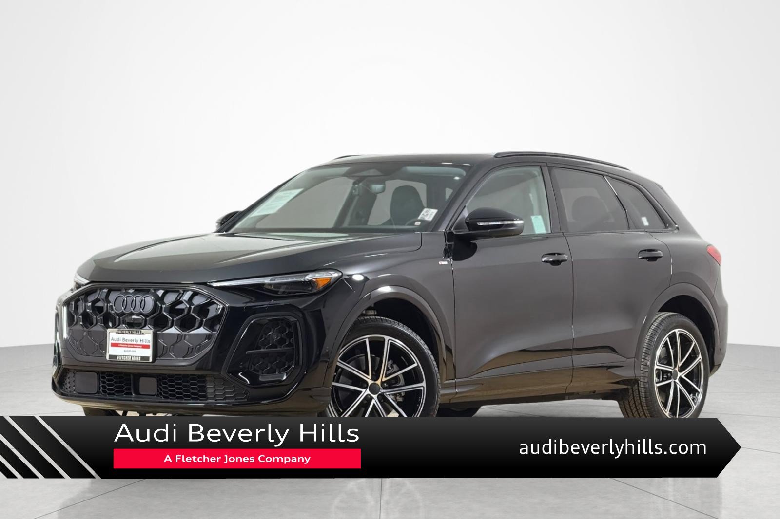 Used 2026 Audi Q5 Premium Plus w/ Premium Plus AWD/4WD image 1
