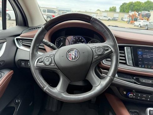 Used 2021 Buick Enclave Avenir w/ Avenir Technology Package AWD/4WD image 13