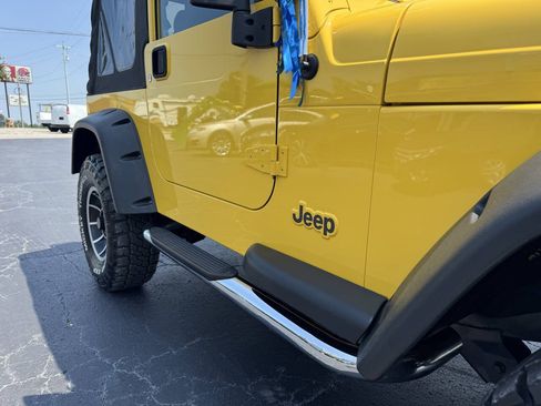 Used 2006 Jeep Wrangler X AWD/4WD image 24