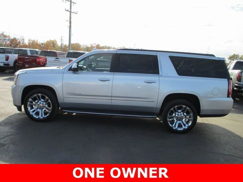 Used 2018 GMC Yukon XL SLT w/ Premium Edition image 8