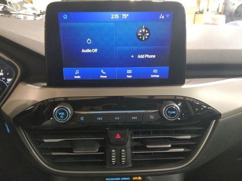 Used 2021 Ford Escape SE w/ SE Sport Appearance Package image 25