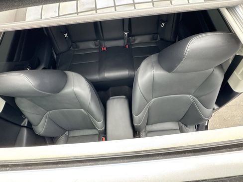 Used 2025 Lexus ES 300h w/ Premium Package image 14