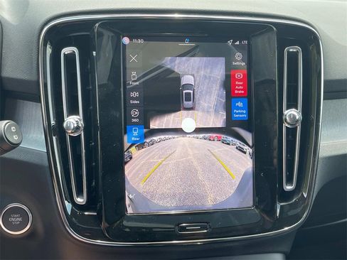 New 2026 Volvo XC40 B5 Plus w/ Protection Package Premier image 24