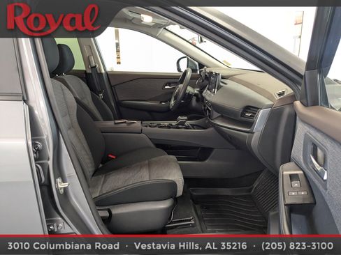Used 2023 Nissan Rogue SV AWD/4WD image 8